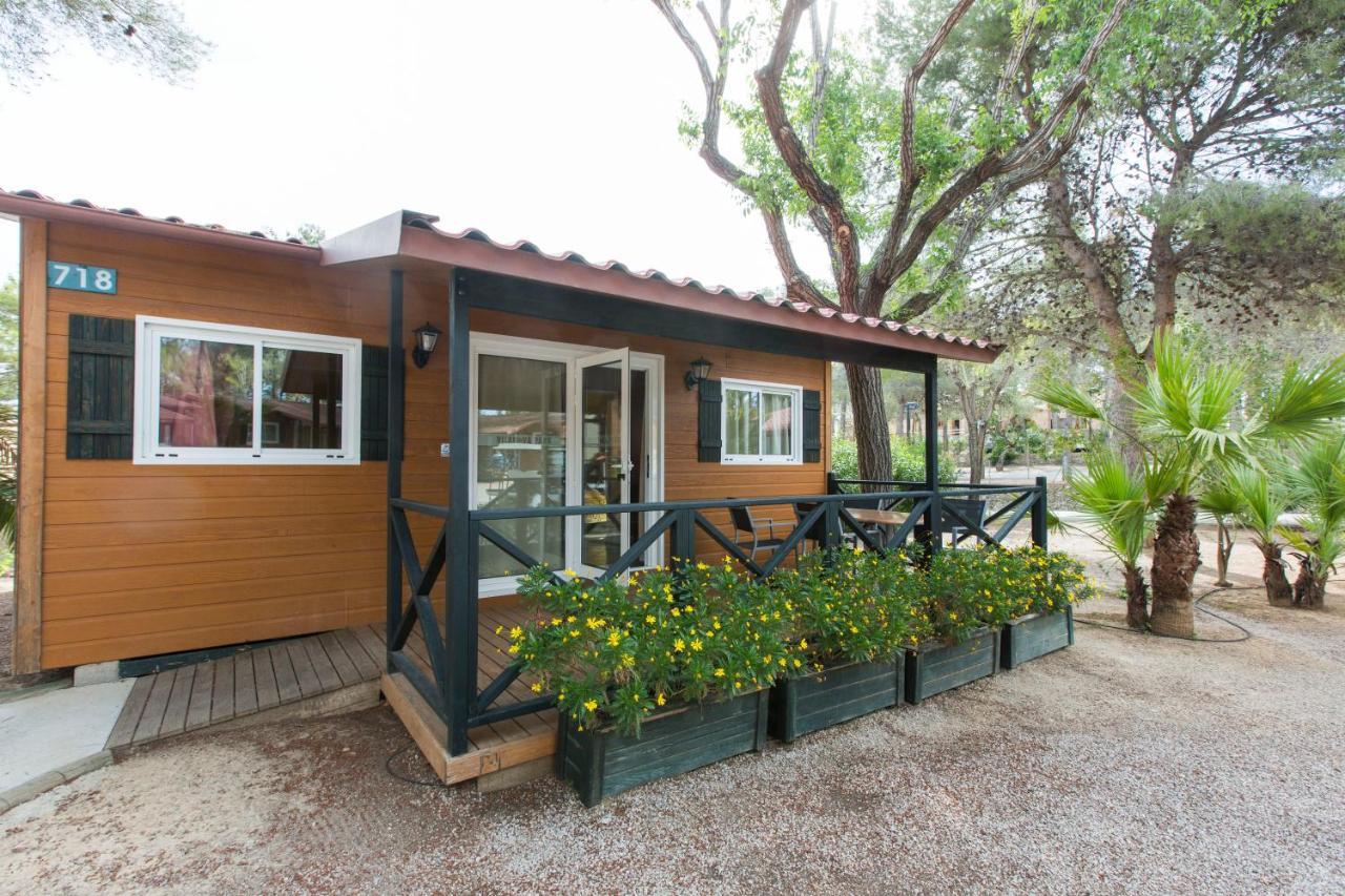 Camping Vilanova Park Виланова-и-ла-Желтру Экстерьер фото